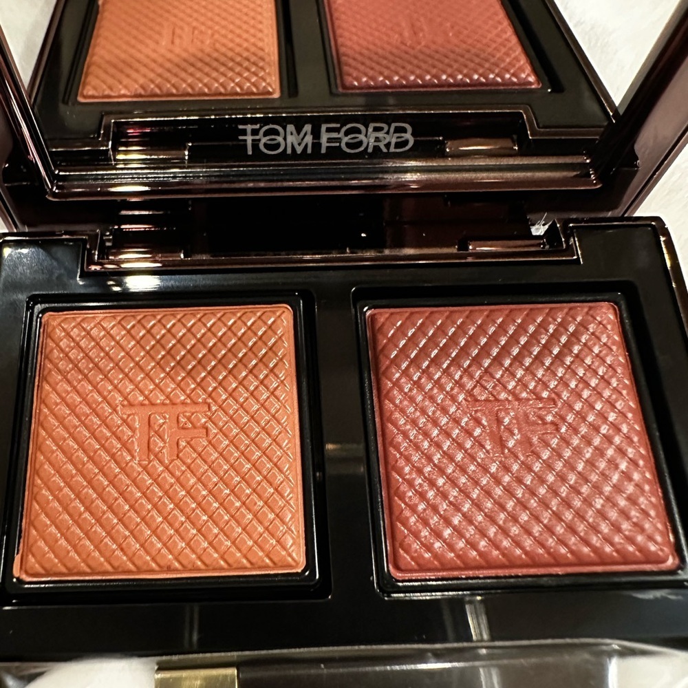 Tom Ford Lip Palette in move pinky color so pretty - Picture 5 of 5